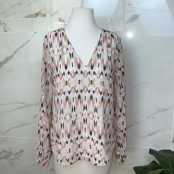 WHITE HOUSE BLACK MARKET Diamond Metallic Blouse w/Peach, Size 4 - Picture 1 of 8